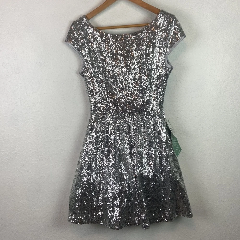 NWT B. Smart Silver sequin dress junior 9 - Picture 2 of 8